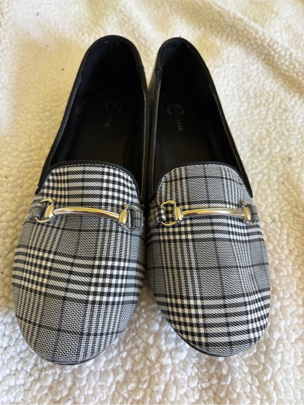 Classic Plaid Women's Loafers with Gold Accent - Black/White